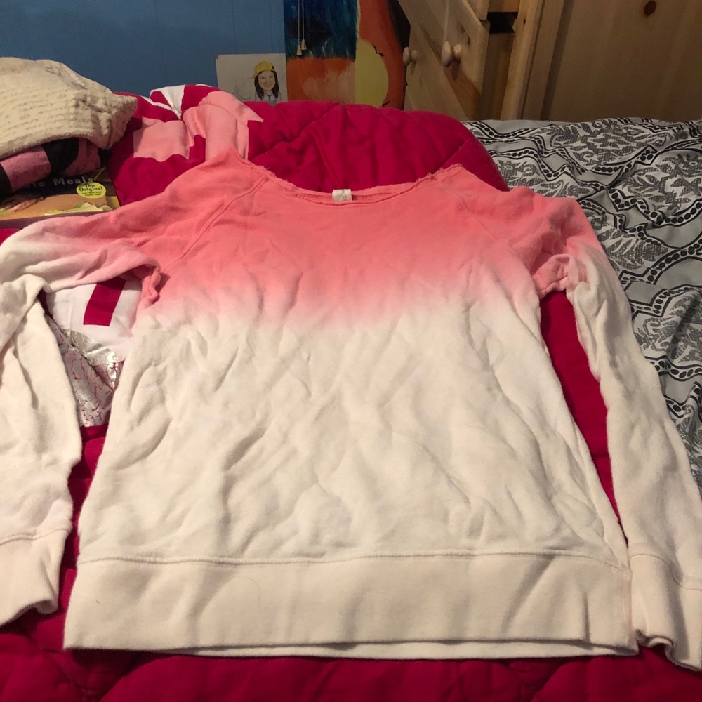 Forever 21 Ombré off shoulder sweatshirt Sz. S
